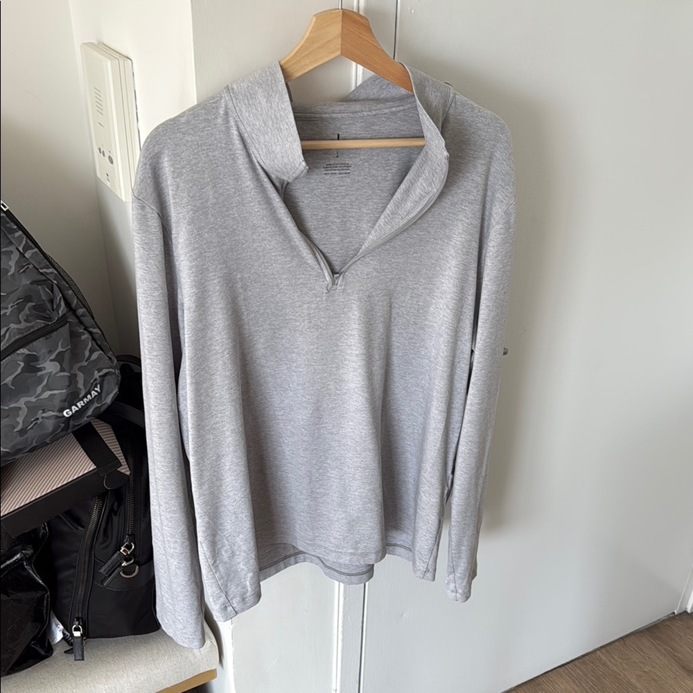 ALO Yoga Quarter Zip Conquer Reform Long Sleeve Tee- Atheletic Heathered Grey